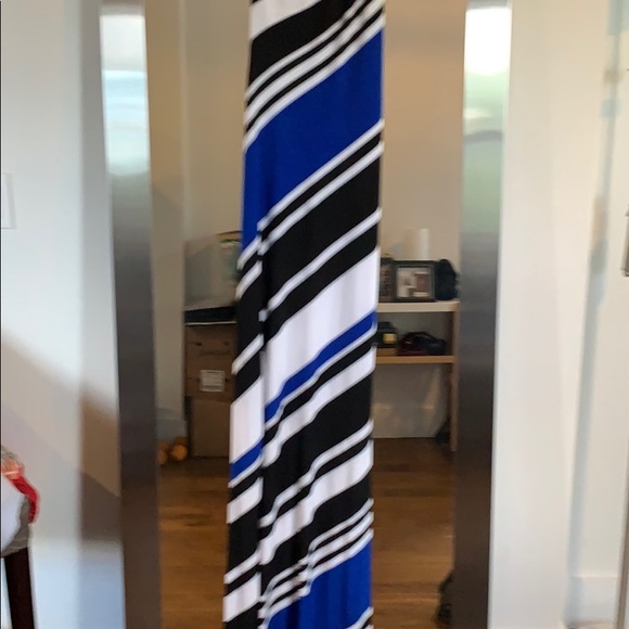 Cache long off the shoulder dress - Picture 3 of 5